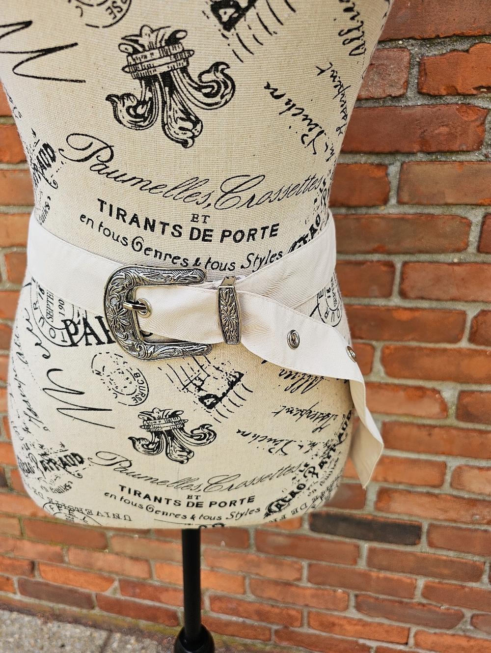 New Preppy Cream Fabric Silver Buckle Statement Belt.